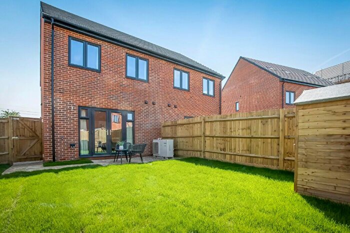 3 Bedroom Terraced House To Rent In Talbot Road, Dartford, DA2