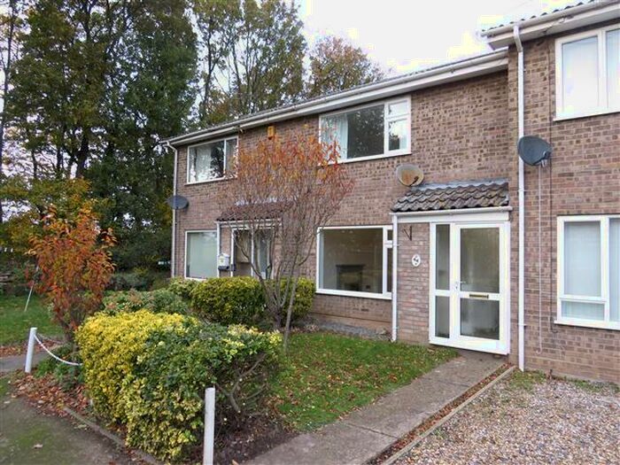 2 Bedroom House To Rent In Spruce Avenue, Ormesby, Great Yarmouth, NR29