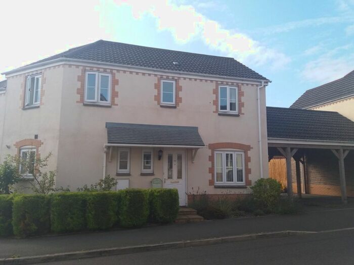 3 Bedroom Terraced House To Rent In Head Weir Road, Cullompton, EX15
