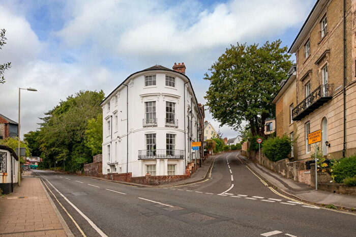 2 Bedroom Flat For Sale In Winchester, SO22