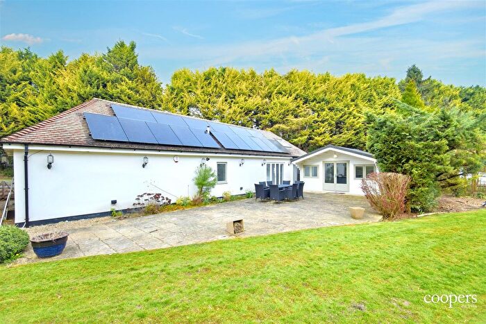 2 Bedroom Flat To Rent In The Stables, Loudwater, Rickmansworth, WD3