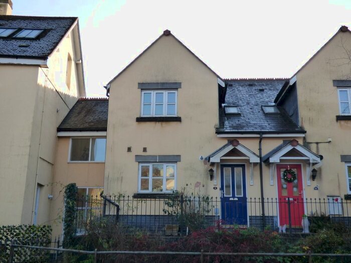 3 Bedroom Link Detached House To Rent In Dartmoor Court, Bovey Tracey, Newton Abbot, TQ13