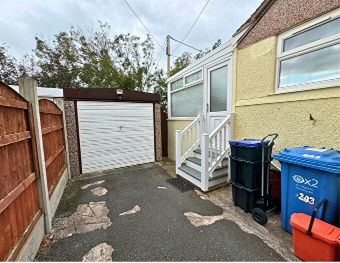 2 Bedroom Semi-Detached House For Sale In Rhyl Coast Road, Rhyl, LL18