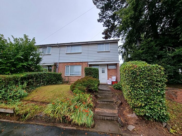 3 Bedroom End Of Terrace House For Sale In Webster Avenue, Kenilworth, CV8