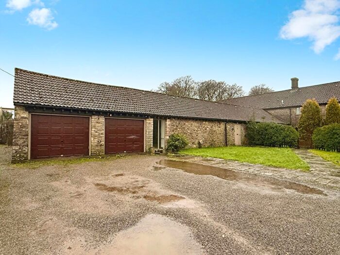 2 Bedroom Barn Conversion To Rent In Green Ore Estate, Wells, BA5