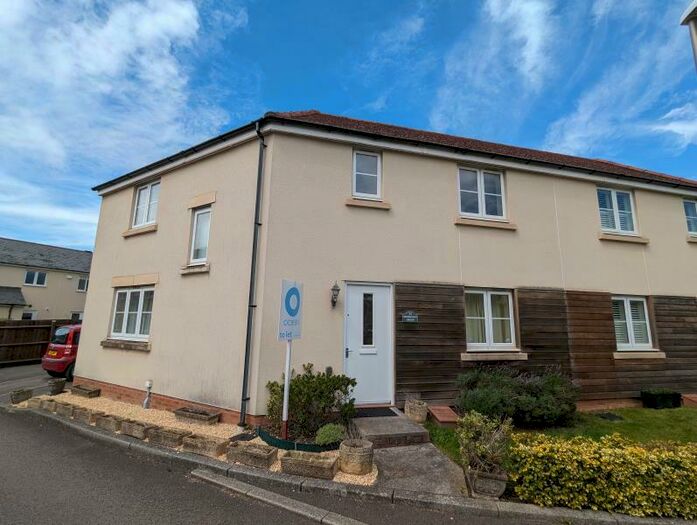 4 Bedroom Semi-Detached House To Rent In Stonechat Green - Portishead, BS20