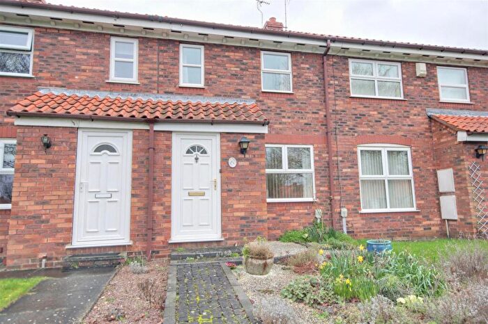 2 Bedroom Terraced House For Sale In Minster Avenue, Beverley, HU17