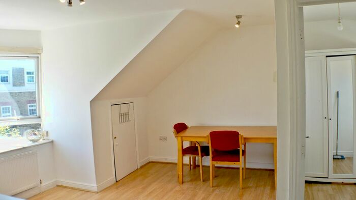 1 Bedroom Flat To Rent In Winchester Road, London, N9