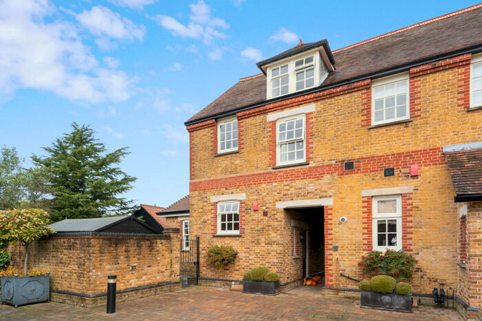 3 Bedroom End Of Terrace House For Sale In Elmbridge Hall, Fyfield, Ongar, Essex, CM5