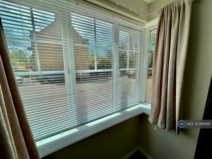 2 Bedroom Flat To Rent In Prospero Way, Swindon, SN25