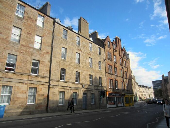 2 Bedroom Flat To Rent In Buccleuch Street, Newington, Edinburgh, EH8