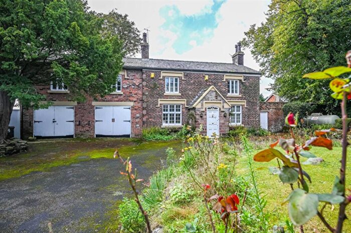 6 Bedroom Detached House For Sale In Tithebarn Lane, Melling, L31