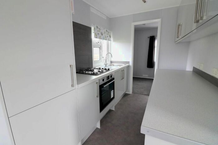 1 Bedroom Mobile/park Home To Rent In Westbourne Park, Luton, Bedfordshire LU3