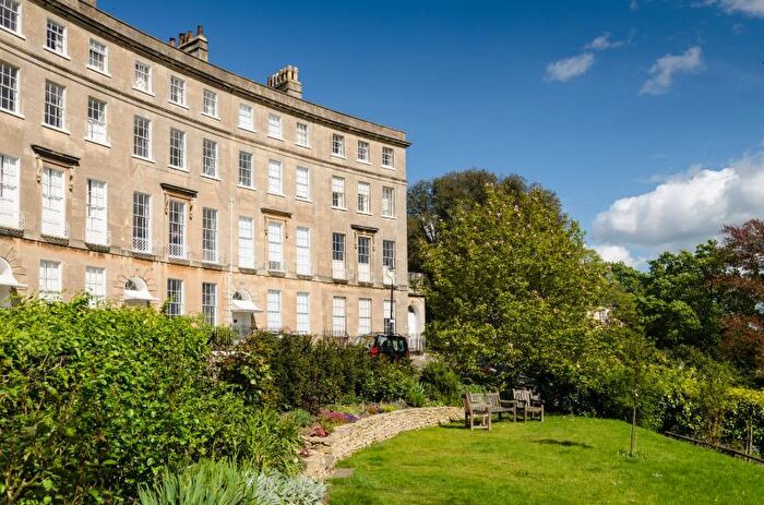 2 Bedroom Flat To Rent In Cavendish Crescent, Bath, BA1