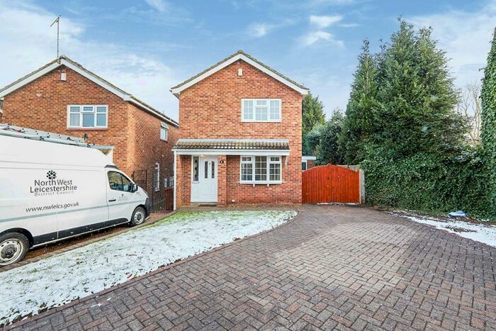 3 Bedroom Detached House To Rent In Berry Gardens, Burton-On-Trent, Staffordshire, DE15