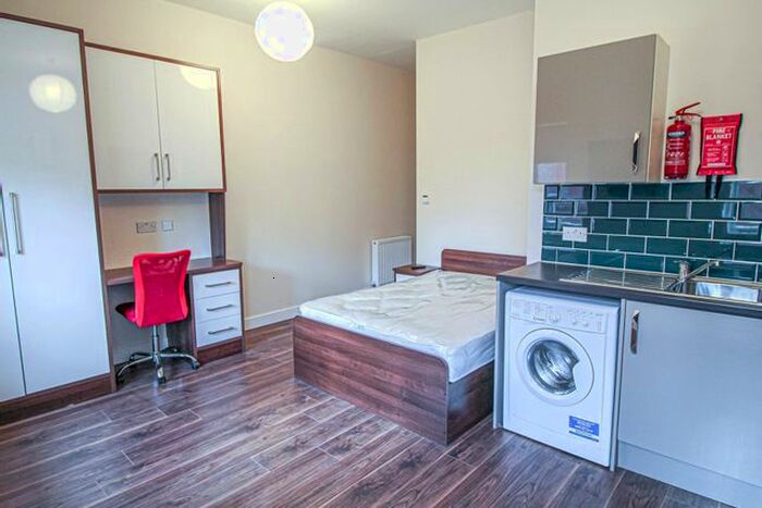 Studio To Rent In Clarendon Road, Leeds, LS2