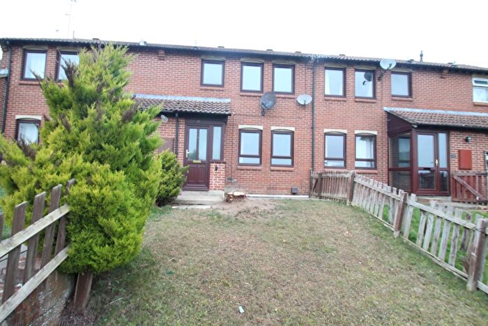 3 Bedroom Terraced House To Rent In Derby Close, Hungerford, RG17