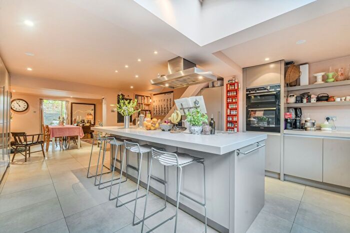 5 Bedroom Semi Detached House For Sale In Devonshire Road, London, SE23