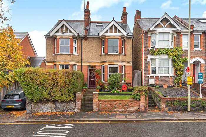 3 Bedroom Semi-Detached House For Sale In Pinner Road, Watford, Hertfordshire, WD19