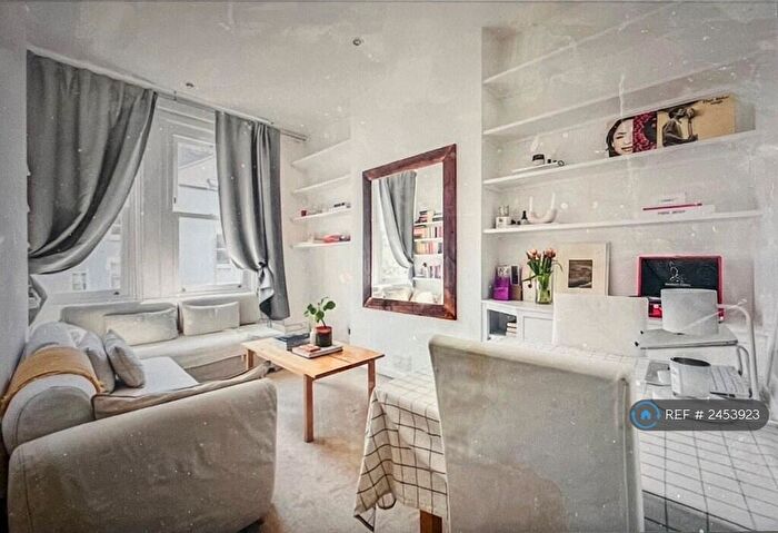 1 Bedroom Flat To Rent In Sugden Road, London, SW11