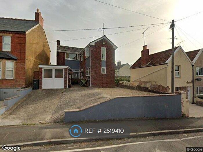 3 Bedroom Detached House To Rent In Highfield Road, Yeovil, BA21