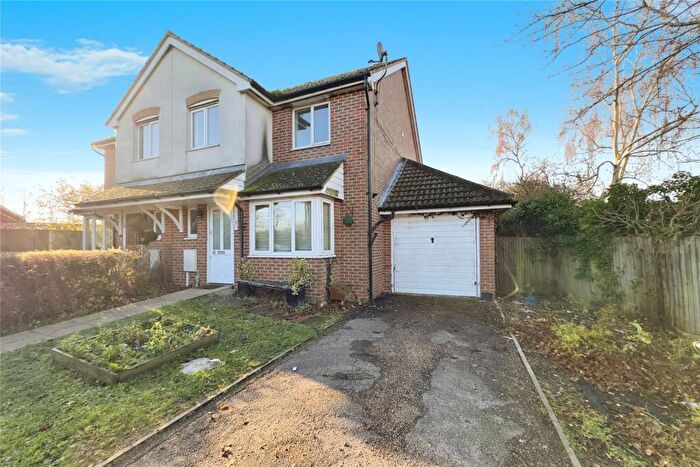 3 Bedroom Semi-Detached House To Rent In Quinneys Place, Whitstable, Kent, CT5