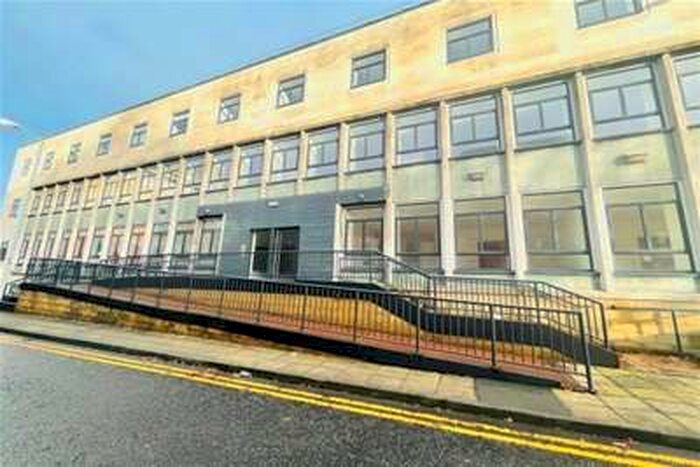 2 Bedroom Flat To Rent In Dorchester Apartments, Lee Street, SK1