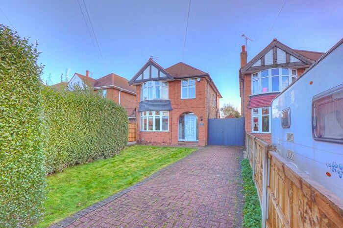 3 Bedroom Detached House To Rent In Maplestead Avenue, Wilford, Nottingham, NG11