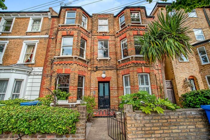 2 Bedroom Flat To Rent In Talfourd Road, London, SE15