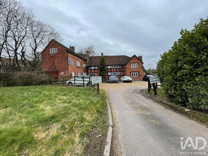 2 Bedroom Cottage For Sale In Sandpits Lane, Coventry, CV6