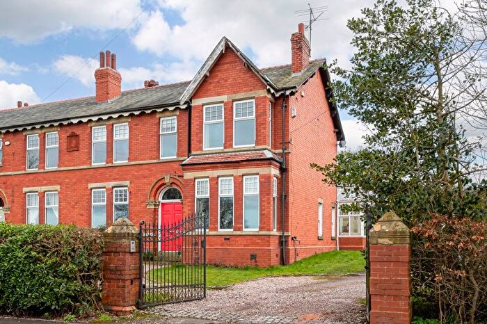 4 Bedroom Semi-Detached House For Sale In Chorley Road, Hilldale, WN8