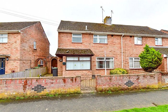 3 Bedroom Semi Detached House For Sale In Parkhouse Farm Way, Havant, Hampshire, PO9