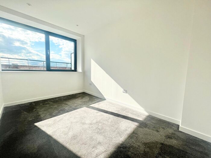 2 Bedroom Apartment To Rent In Alencon Link, Basingstoke, RG21