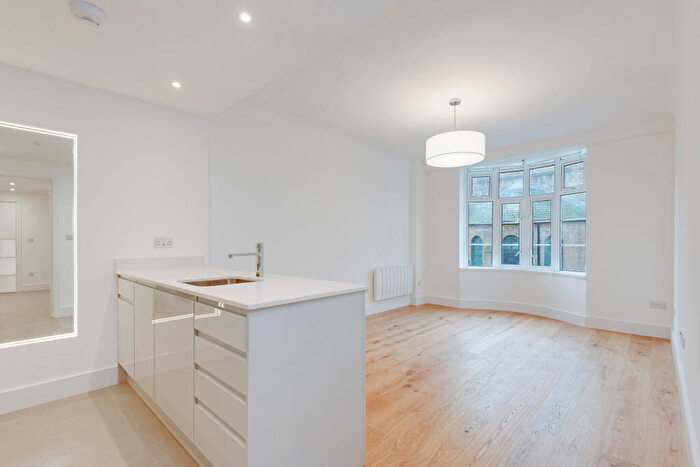 2 Bedroom Apartment To Rent In Grove End Gardens, Grove End Road, St John's Wood, London, NW8