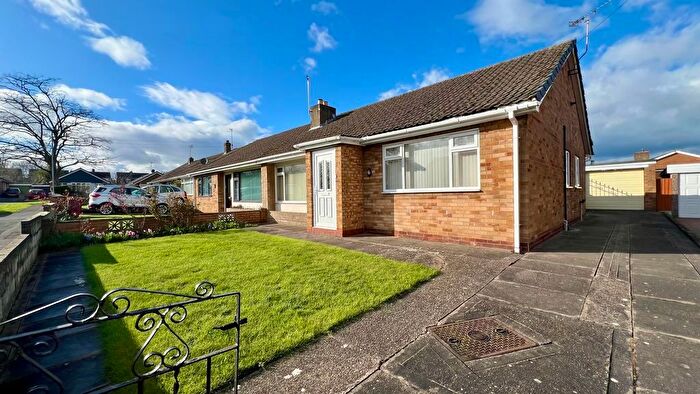 2 Bedroom Semi Detached Bungalow For Sale In Hornbeam Avenue, Scunthorpe, DN16