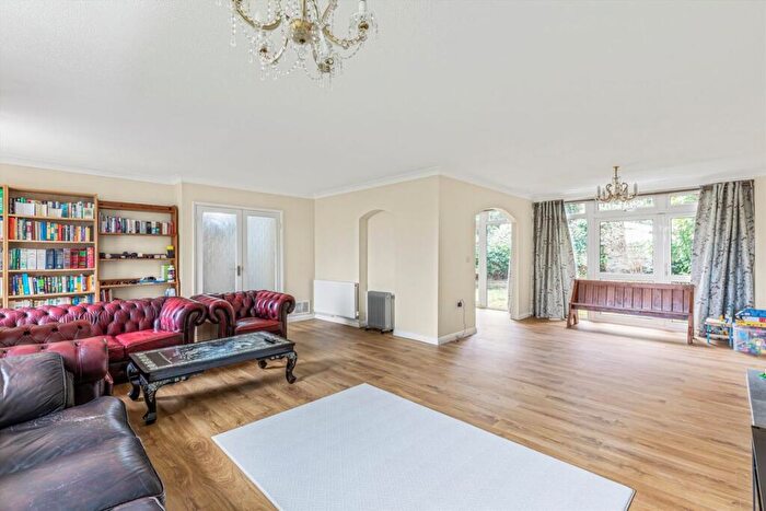 4 Bedroom House To Rent In Lord Chancellor Walk, Kingston Upon Thames, KT2