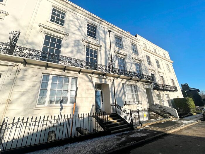2 Bedroom Flat To Rent In Warwick Place, Leamington Spa, CV32