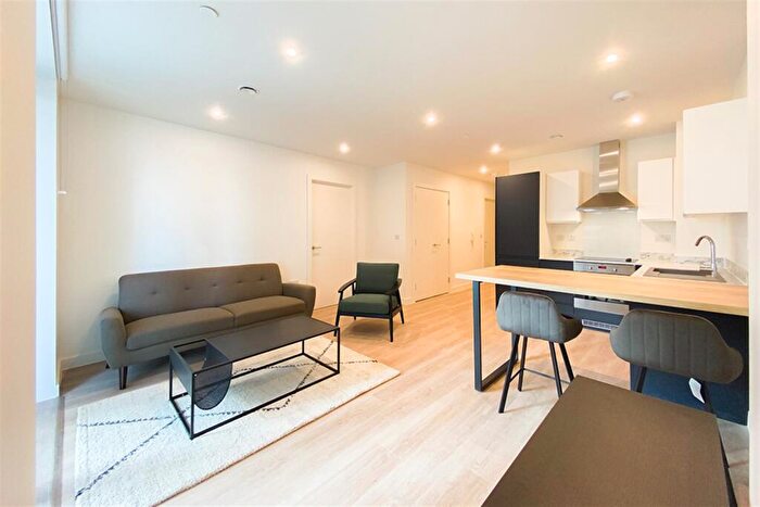 2 Bedroom Apartment To Rent In Laurence Place, M3