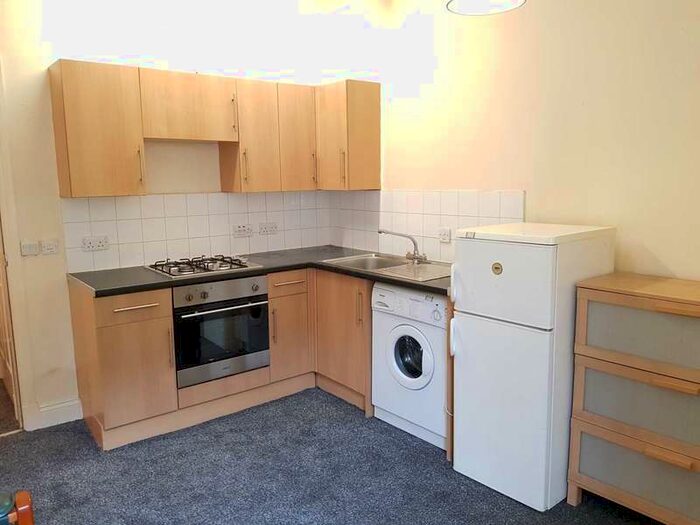 1 Bedroom Flat To Rent In Elizabeth Street, Ibrox, G51