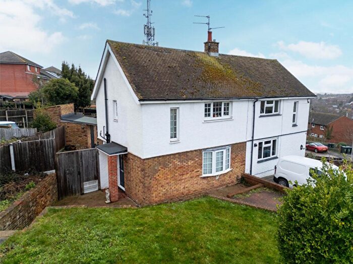 2 Bedroom Semi-Detached House For Sale In Mungo Park Road, Gravesend, Kent, DA12