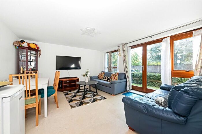 2 Bedroom Apartment For Sale In Harry Close, Croydon, CR0