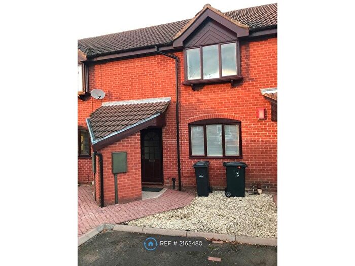1 Bedroom Flat To Rent In Thorns Avenue, Brierley Hill, DY5