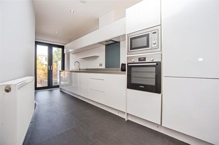 1 Bedroom Apartment To Rent In Montpellier Terrace, Cheltenham, Gloucestershire, GL50