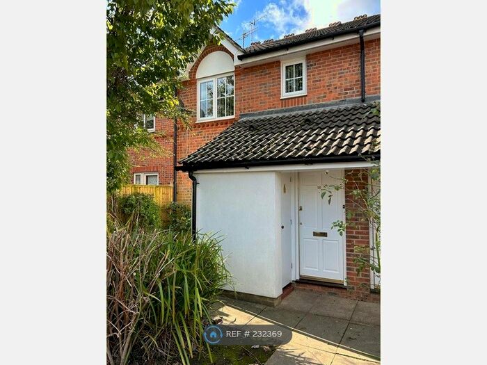 1 Bedroom Maisonette To Rent In Goddard Close, Crawley, RH10