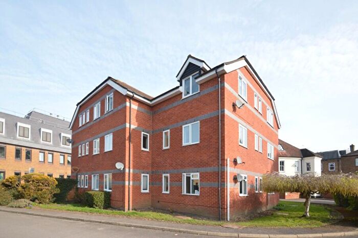 2 Bedroom Apartment To Rent In Coachmans Lodge, Windsor, SL4