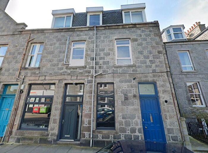 1 Bedroom Apartment For Sale In Chattan Place, Aberdeen, Aberdeenshire, AB10