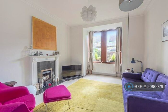 2 Bedroom Semi-Detached House To Rent In Rowden Road, Beckenham, BR3