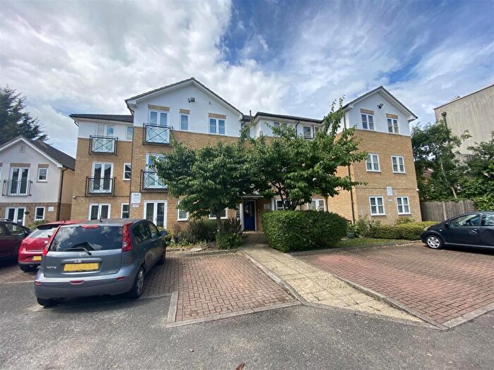 2 Bedroom Flat For Sale In Corbins Lane, South Harrow, HA2