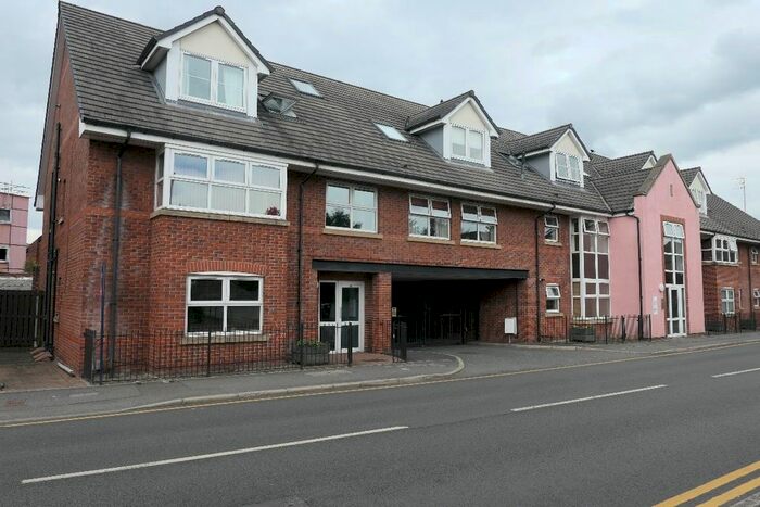 2 Bedroom Flat To Rent In Church Road, Northenden, Manchester, M22