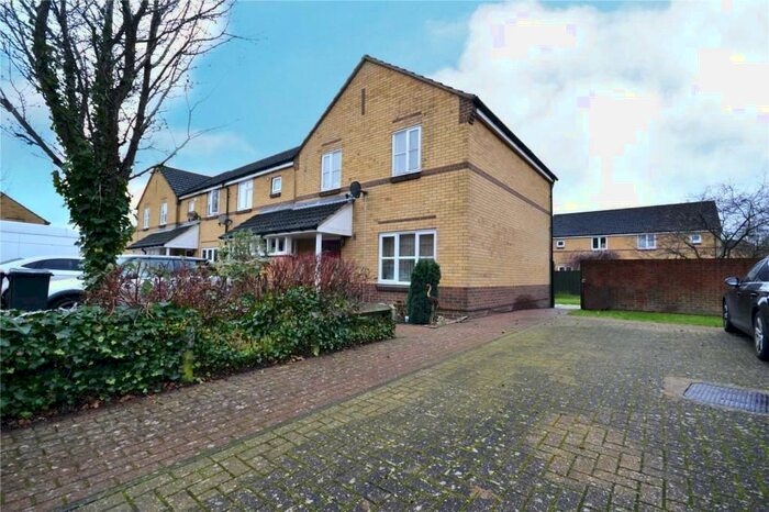 3 Bedroom House To Rent In Nire Road, Caversham, RG4